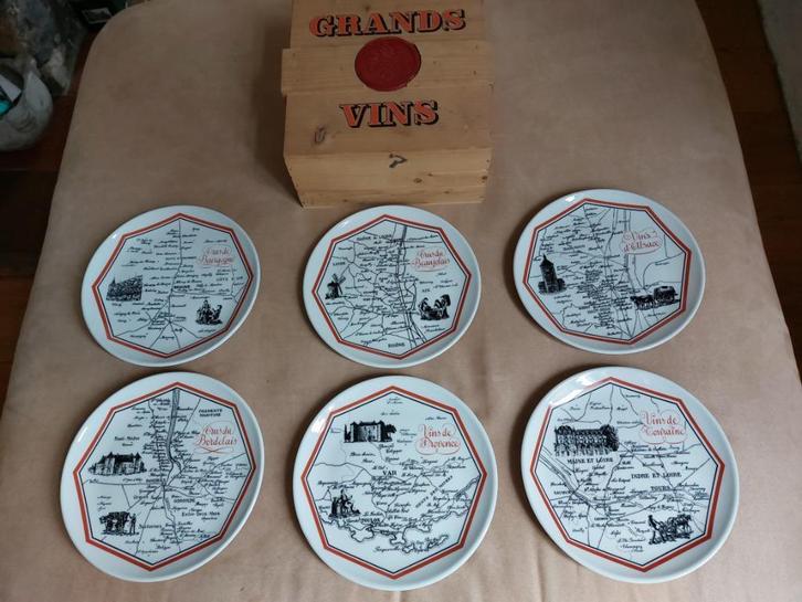 Service à fromage Etat Neuf, Huis en Inrichting, Keuken | Servies, Zo goed als nieuw, Bord(en), Overige stijlen, Porselein, Ophalen of Verzenden