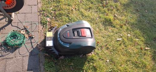 Bosch Indigo xs300, Tuin en Terras, Robotmaaiers, Zo goed als nieuw, Ophalen
