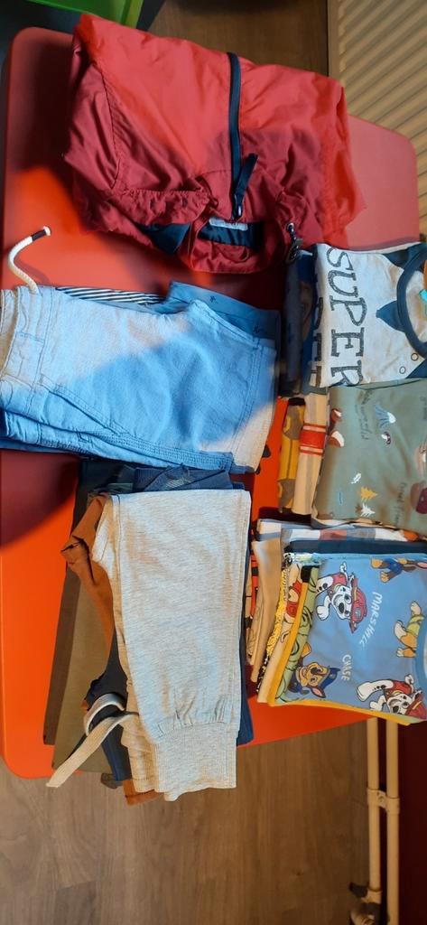 Pakket kinderkleding lente/ zomer Maat 98 (3 jaar), Kinderen en Baby's, Kinderkleding | Kinder-kledingpakketten, Gebruikt, Maat 98