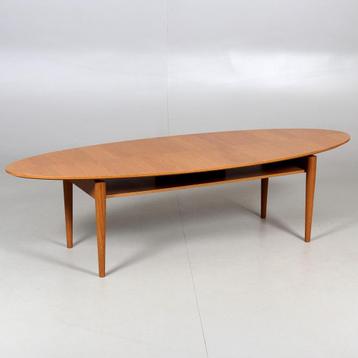 Scandinavische coffeetable, ovaal beschikbaar voor biedingen