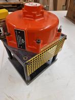 Presse Hydraulique, Enlèvement