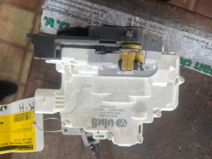 Deurslot Mechaniek 4Deurs rechts-achter van een Seat Leon, Auto-onderdelen, Carrosserie, Seat, Gebruikt, 3 maanden garantie, Ophalen of Verzenden
