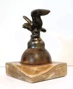 Arend op sokkel van Onyx. (Brons/ijzer?), Antiek en Kunst, Ophalen of Verzenden, Brons