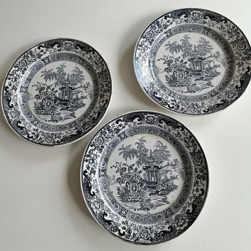 Trois assiettes décoratives — fin du XIXe siècle, Antiquités & Art, Curiosités & Brocante, Enlèvement