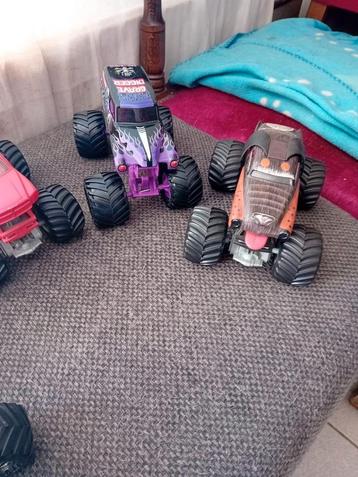 5 monstertruck s monsterjam  beschikbaar voor biedingen
