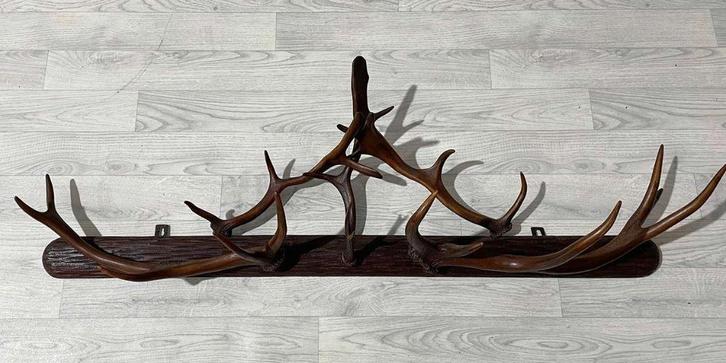 Oude houten GEWEI KAPSTOK - 132 cm breed, Huis en Inrichting, Woonaccessoires | Kapstokken, Gebruikt, Wandkapstok, Minder dan 100 cm