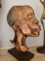 Tête de femme en bronze, Enlèvement ou Envoi, Bronze