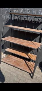 Gietijzeren rekken 2 stuks + 1 bovenstuk, Huis en Inrichting, Ophalen, Zo goed als nieuw