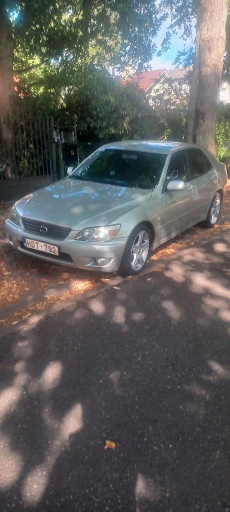 Lexus Is 200 zeer goede staat start en rijd perfect., Auto's, Lexus, Particulier, IS, Ophalen of Verzenden