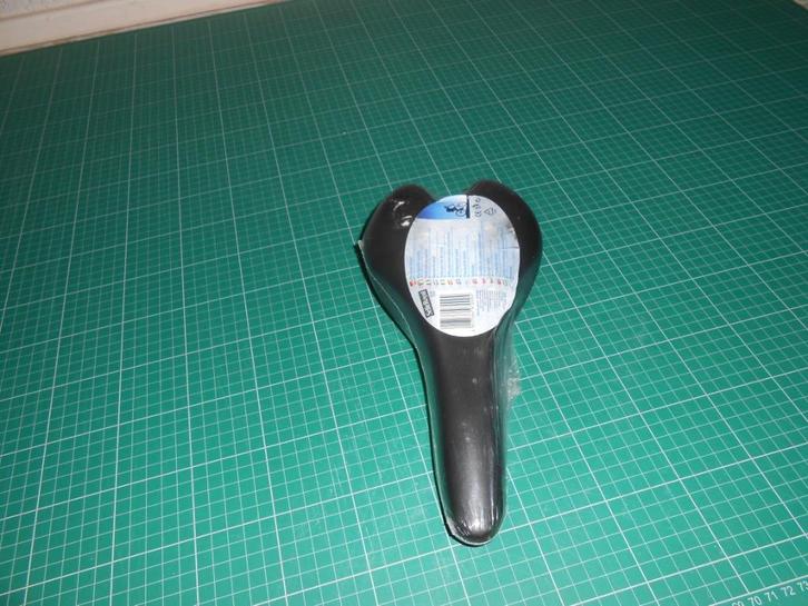 Fietszadel, Fietsen en Brommers, Fietsonderdelen, Nieuw, Racefiets, Zadel, Ophalen of Verzenden