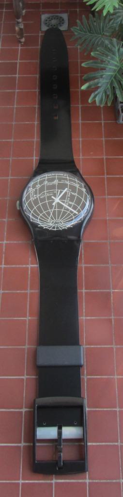 Swatch AG 1994 - Reuzegroot polsuurwerk - ruim 2,10 Meter, Antiek en Kunst, Curiosa en Brocante, Ophalen
