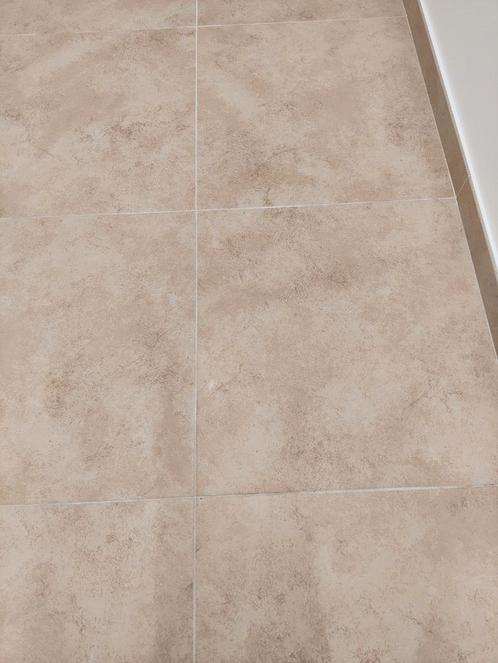 Italiaanse Keramische tegels 60x60 met plinten, Doe-het-zelf en Bouw, Tegels, Nieuw, Ophalen