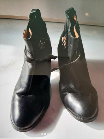 Carvela laarzen maat 36 beschikbaar voor biedingen