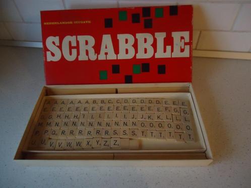 Vintage "Scrabble van SIO"(Rode Doos) in Nieuwe Staat !, Hobby en Vrije tijd, Gezelschapsspellen | Bordspellen, Zo goed als nieuw