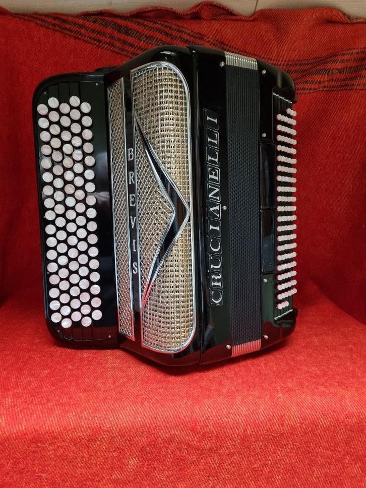 Superbe Accordéon Crucianelli Brevis ,Do2, Muziek en Instrumenten, Accordeons, Zo goed als nieuw, Knopaccordeon, 120-bas, Ophalen