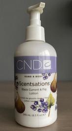 Hand -en bodylotion CND black currant & fig 245ml - NIEUW, Nieuw, Verzenden, Bodylotion, Crème of Olie