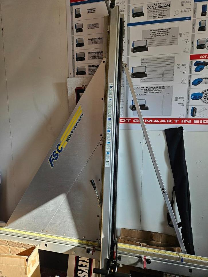 Keenkut dibond snijmachine  beletteraar, Zakelijke goederen, Overige Zakelijke goederen, Ophalen