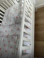 Kinderbedje Petite Amelie, Ophalen, Zo goed als nieuw, Matras