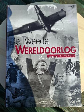 BOEK DE TWEEDE WERELDOORLOG 600 PAGINA'S 900 FOTO'S DE  beschikbaar voor biedingen