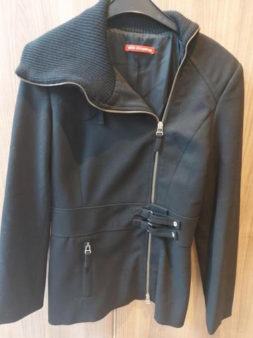 Vestje, merk Alain Manoukian, maat S beschikbaar voor biedingen