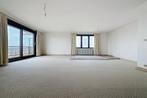 Appartement te huur in Laeken, 4 slpks, Appartement, 4 kamers