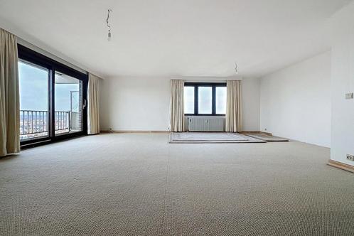Appartement te huur in Laeken, 4 slpks, Immo, Huizen te huur, Appartement