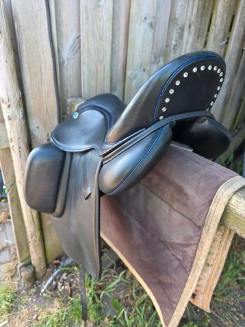 Sella velluto 17 inch, Enlèvement ou Envoi, Utilisé, Dressage