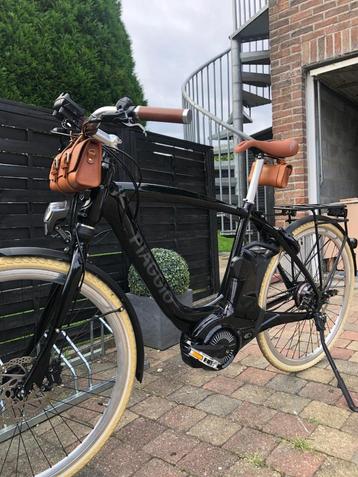 À VENDRE – Vélo Électrique Piaggio Comme Neuf avec Tous les 