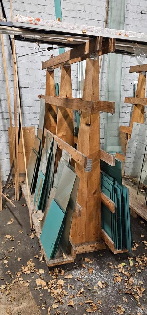 Glasbokken, houten rek. Glas, Doe-het-zelf en Bouw, Glas en Ramen, Ophalen