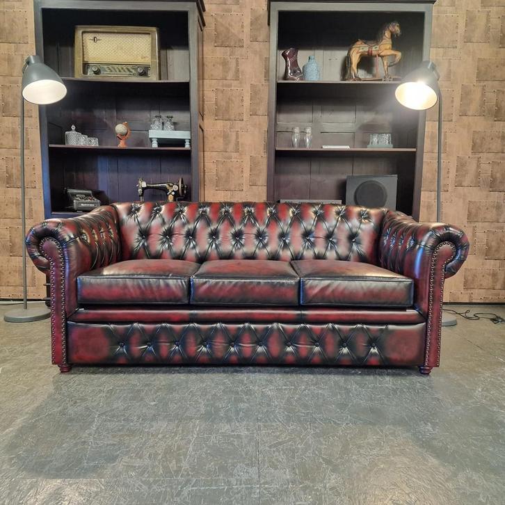 Chesterfield Melbourne 3-zits - Antiek Rood (SA) // NIEUW!, Antiek en Kunst, Antiek | Meubels | Stoelen en Sofa's, Ophalen