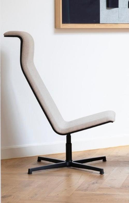 Alain Berteau  Design Tab lounge chair, Huis en Inrichting, Fauteuils, Gebruikt, Hout, Stof, 50 tot 75 cm, Minder dan 75 cm, Ophalen