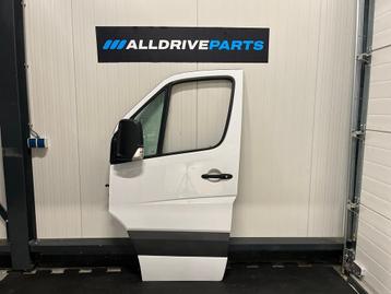 MB Mercedes Sprinter W906 Voorportier links wit A9067200005 beschikbaar voor biedingen
