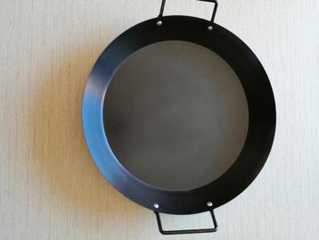 nieuwe paella pan  diameter : 36 cm beschikbaar voor biedingen
