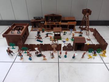 Vintage western lot in hout beschikbaar voor biedingen