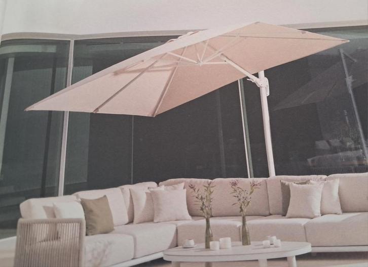 Zweefparasol waterafstotend nieuw prijs 2037€, Tuin en Terras, Parasols, Parasolvoet, Ophalen