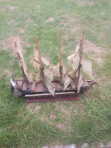 Bateaux anciens  beschikbaar voor biedingen