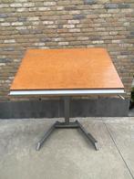 Tekentafel van het belgusche merk Arto, Huis en Inrichting, Ophalen, In hoogte verstelbaar, Zo goed als nieuw