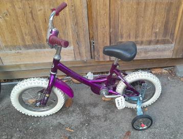 FIETS MEISJE ROZE "GIANT" 12INCH MET ZIJWIELTJES + HELM beschikbaar voor biedingen
