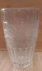 Vase en verre motif fleur hauteur 20cm, Glas, Ophalen of Verzenden, Zo goed als nieuw