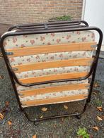 Verplaatsbaar (plooibaar) logeerbed op wieltjes, Ophalen