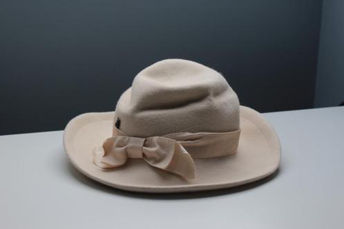 Vintage zomerse hoed La Mouche, Kleding | Dames, Hoeden en Petten, Zo goed als nieuw, Hoed, 55 cm (S, 6⅞ inch) of minder, Ophalen of Verzenden