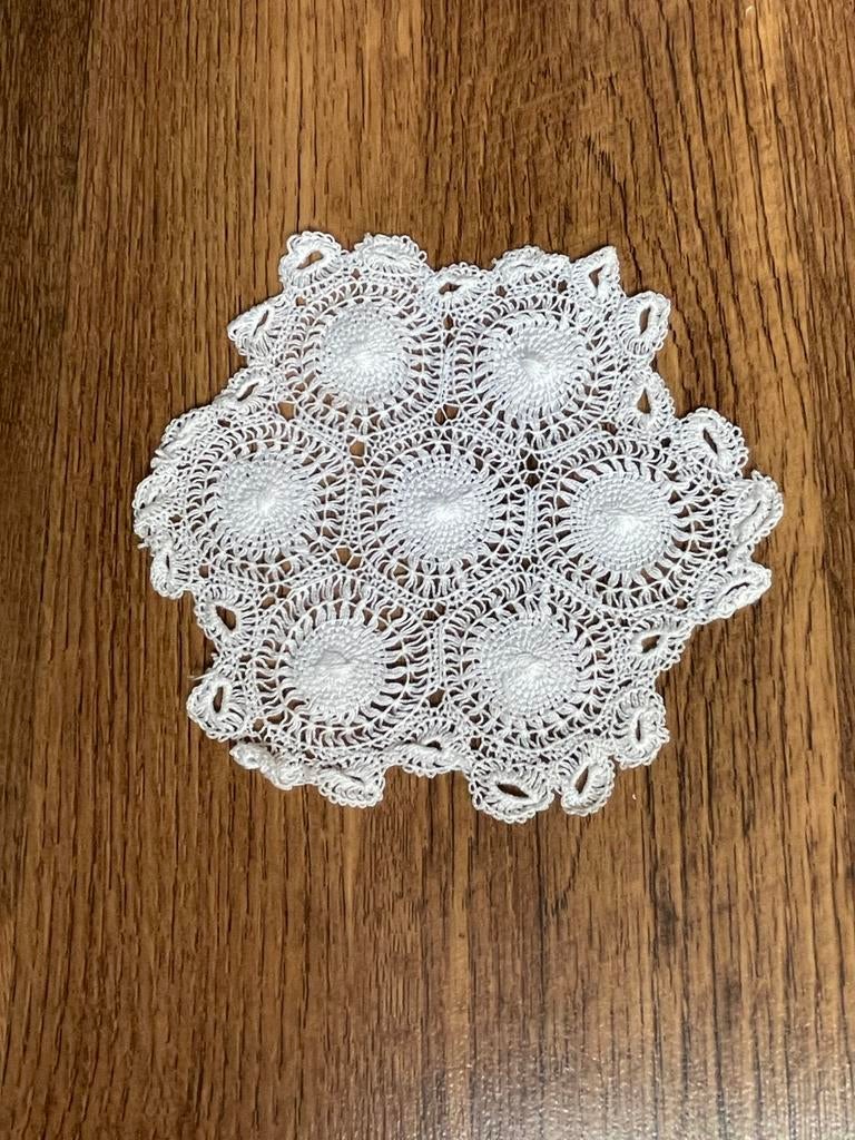 Napperon décoratif en dentelle crochet – 16 cm, Antiquités & Art, Tapis & Textile, Enlèvement