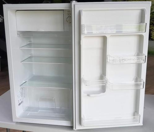 kleine handige frigo van OK, Elektronische apparatuur, Koelkasten en IJskasten, Nieuw, Met vriesvak, Minder dan 75 liter, Minder dan 85 cm