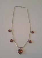 Oud zilveren hanger met amber, Handtassen en Accessoires, Antieke sieraden, Ophalen, Zilver, Hanger, Met edelsteen