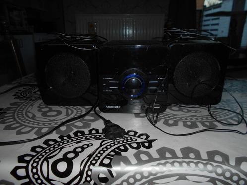 te koop medion huis radio met cd speler +usb, Audio, Tv en Foto, Radio's, Zo goed als nieuw, Radio, Met cd-speler, Ophalen