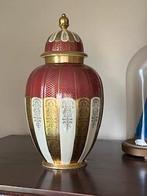 Avaria Elfenbein Porceleinen Antieke vaas, Enlèvement