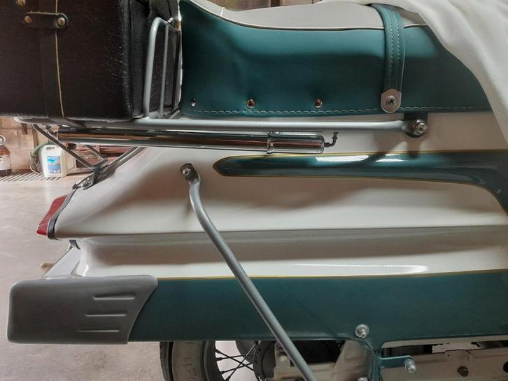 Metalen handpompen o.a.Flandria - Superia, Fietsen en Brommers, Brommeronderdelen | Oldtimers, Gebruikt, Ophalen of Verzenden