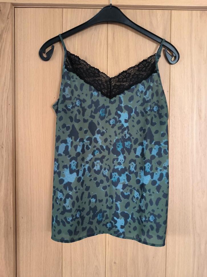 Dames topje mt 40. Shein., Kleding | Dames, Topjes, Zo goed als nieuw, Maat 38/40 (M), Groen, Zonder mouw, Ophalen of Verzenden