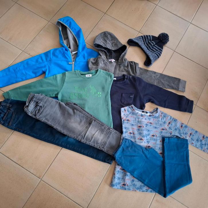 bundel jongenskleding   7 jaar, 122, Enfants & Bébés, Vêtements enfant | Taille 122, Comme neuf, Garçon, Autres types, Enlèvement