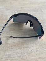 lunette solaire OAKLEY de sport, Oakley, Utilisé, Autres couleurs, Enlèvement ou Envoi